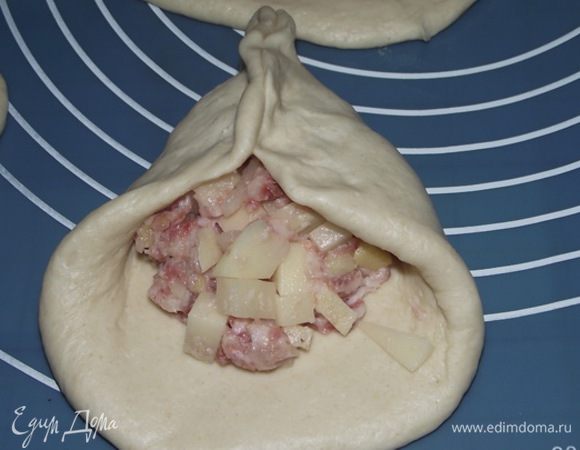 И начинаю лепить треугольники

Сначала раз 