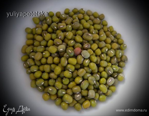 Просто "Белуга" сильно красит. Однажды отварила ее с рисом. Рис был темно фиолетовый. 