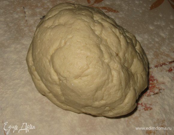 Вымесить тесто из вышеперечисленных продуктов, 