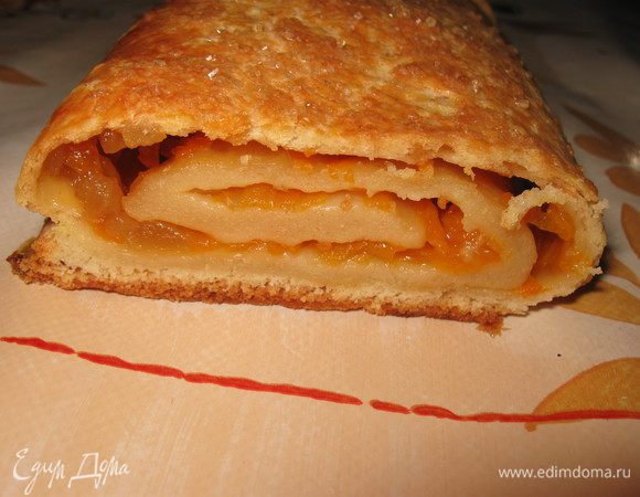 Разрезаю на кусочки остывшим.