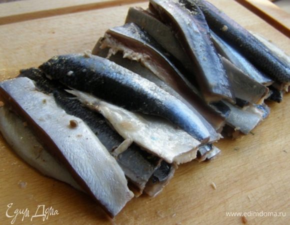 Зальем теплым маринадом филе сардин. Будем мариновать около 4-х часов