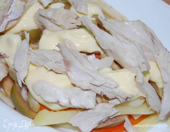 Сверху выложим рыбу.