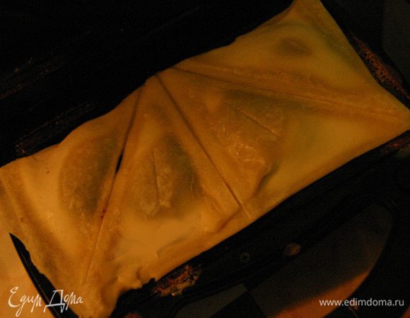 Запекать 15-20 мин. до золотистого цвета.