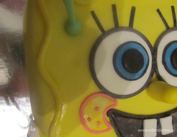 С помощью шарика сделать небольшие вмятины разной формы.