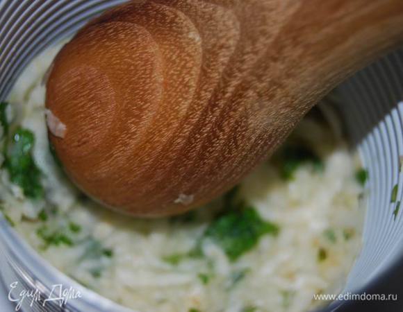 ...утрамбовываем пестиком