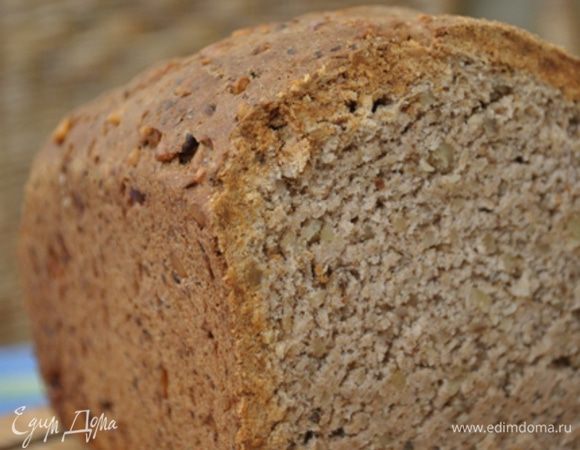 Выпекать при 200 гр. около часа. Готовность проверить деревянной палочкой