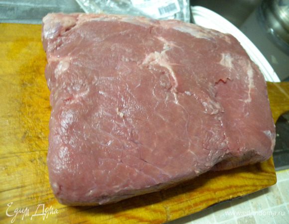 БЕЛЫЙ БУЛЬОН. Готовится из мяса без кореньев. Если уж и с кореньями, то с необжаренными. 