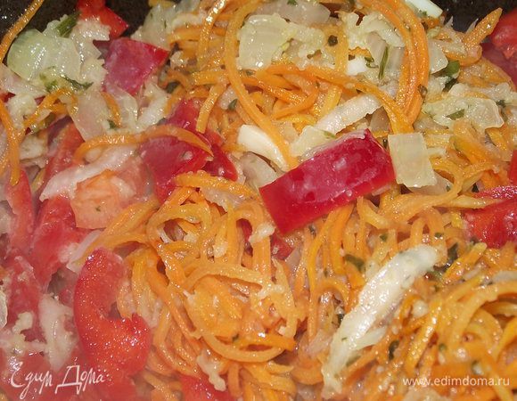 Все хорошо перемешать и тушить минут так 15