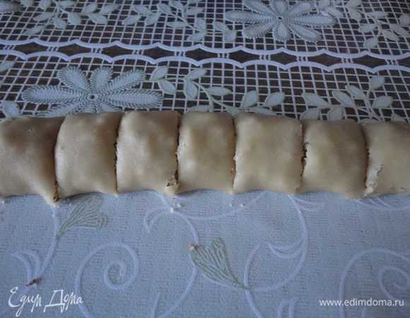 Нарезаем кусочками 1,5см .