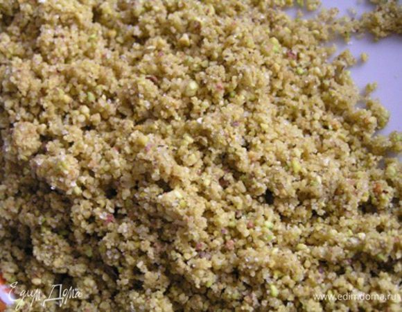 добавить муку и перемешать.