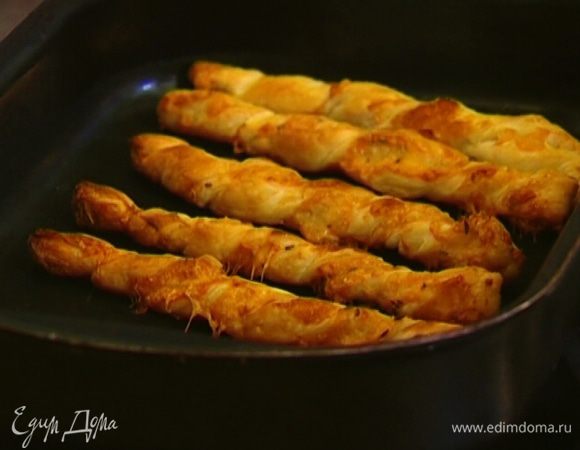 Выпекать в разогретой духовке 7–10 минут.