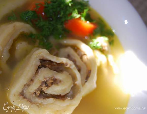 Сегодня было такое яркое обеденное солнышко и такой вкусный домашний суп!:)