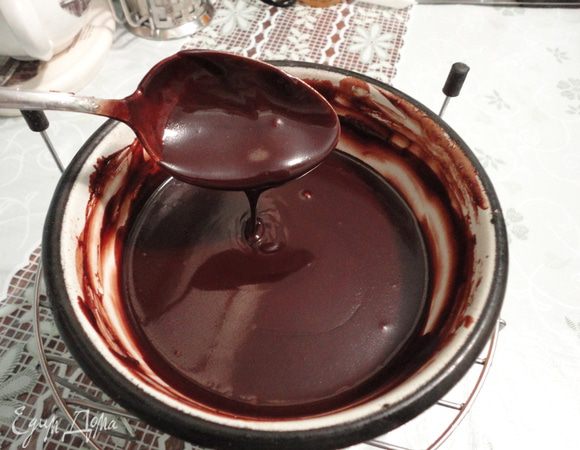 Проварить 15мин. и добавить сливочное масло.Уварить до густой сметаны.