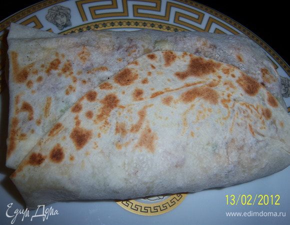 ...свернуть в рулет и обжарить на разогретой сковороде(чистой) с обеих сторон. Приятного аппетита!!!