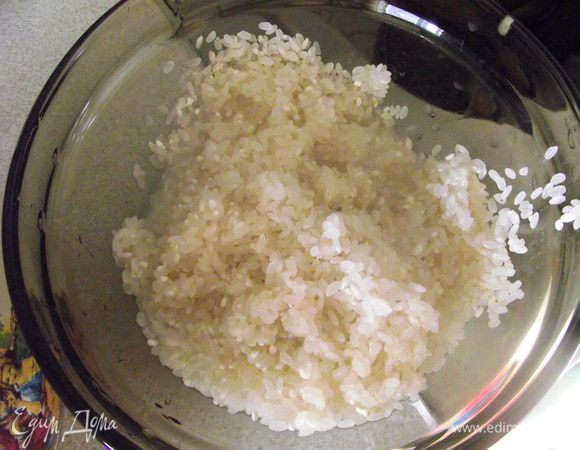 Рис хорошо промыть.