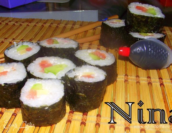 Приятного аппетита! Подавать с соевым соусом и васаби.