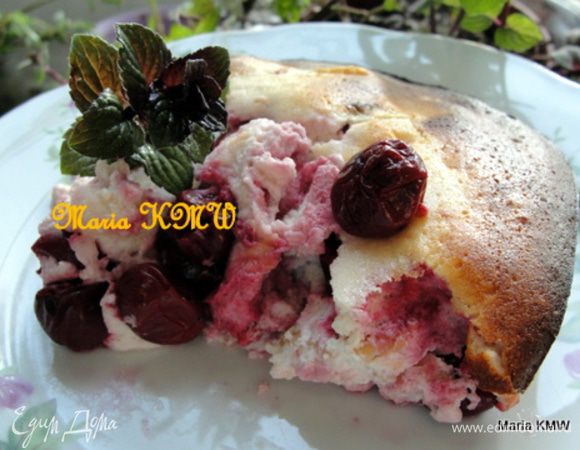 Перед подачей присыпать сахарной пудрой. Украсить вишнями и веточками мяты.
Приятного аппетита Вам и Вашим малышам! :))