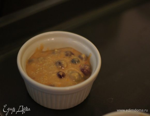 Если такие, то смазываем маслом. Подниматься им совсем не лень, так что оставляем для этого место.