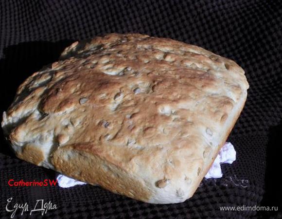 Форму с тестом поставим в духовку и будем выпекать при 180 градусах 20 минут, затем увеличим температуру до 200 градусов и выпекаем еще 5-10 минут до румяной корочки