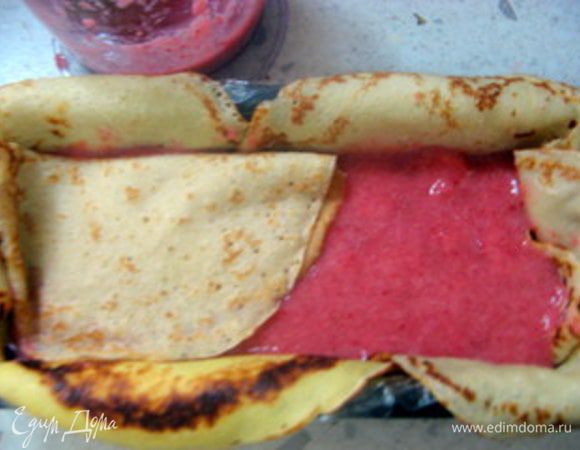 ...желе и блины.Повторить, насколько хватит ингредиентов. 