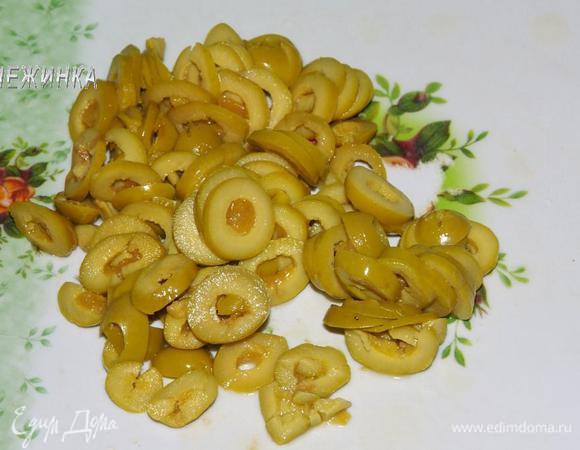 Нарезать кружочками.