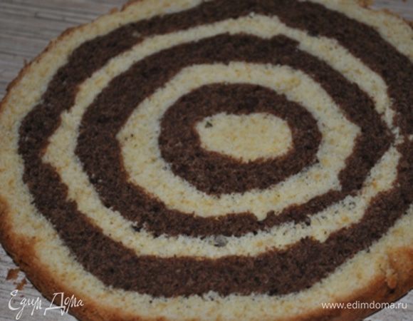 Выпекать 40 мин. при 200 гр.
Остывший корж разрезать пополам вдоль.
