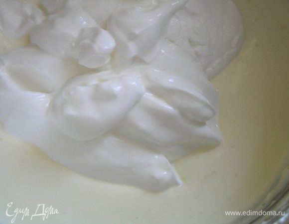 и сметану, перемешать.