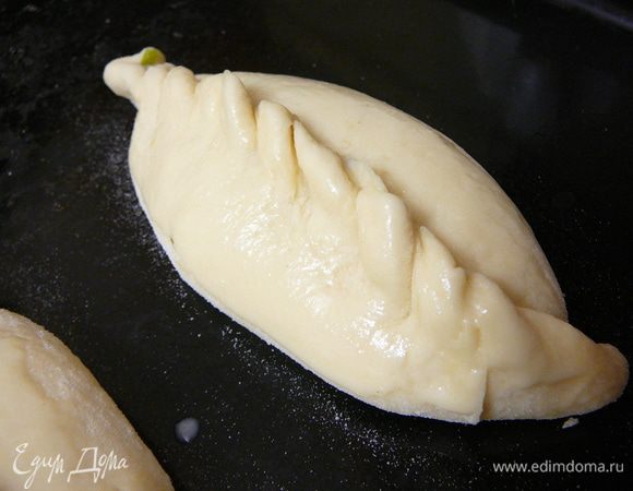 Накрыть полотенцем и оставить на расстойку минут на 15.