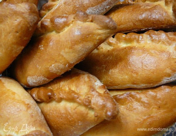 Выпекать в заранее разогретой духовке до 180градусов,около 20минут.