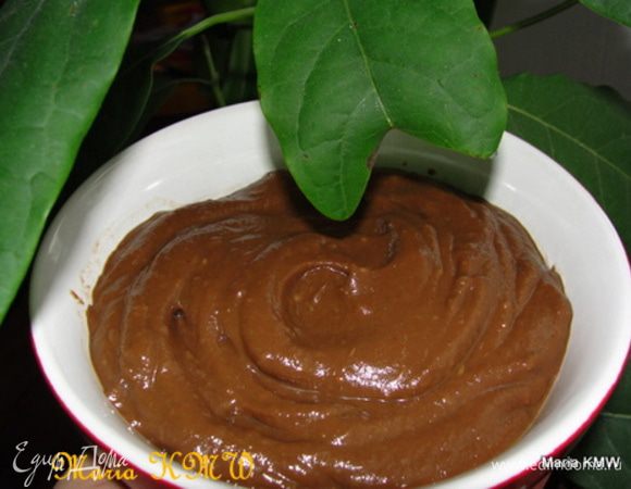 Вот, что получилось. (Крем из авокадо под деревцем авокадо, вырастила из косточки). 