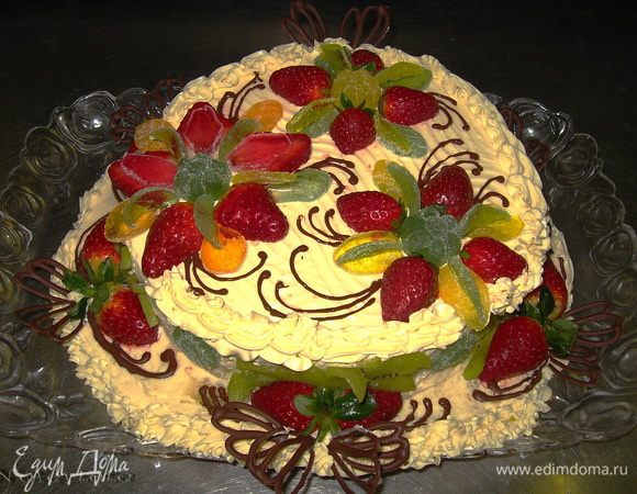 Верх торта украсить и придать ему форму шляпы, вот несколько видов как украсить.