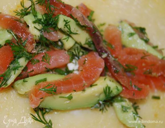 Выкладываем начинку.