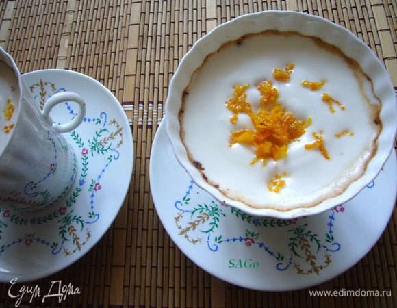 И украшаем апельсиновой цедрой.