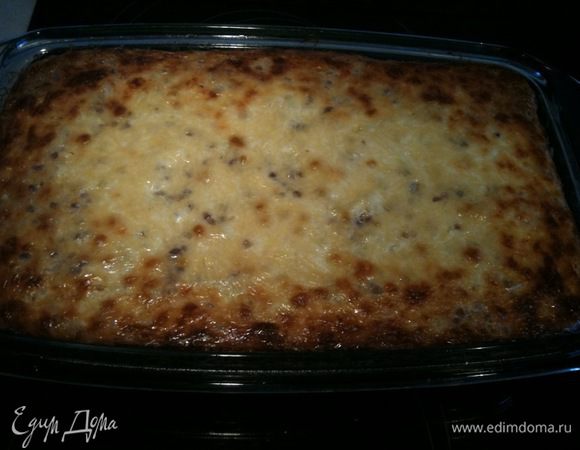 Запекать в разогретой до 180 градусов духовке до появления золотистой корочки...