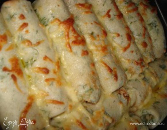 Запекать в предварительно разогретой до 200 градусов духовке до золотистого цвета.