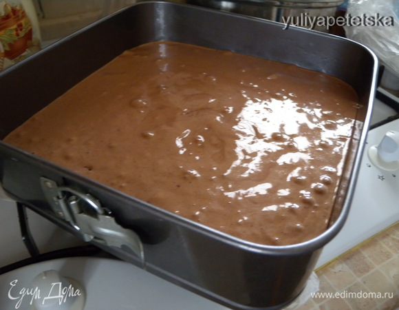 Бумагу застрелить в форму. Бока смазать минимальным количеством раст масла. 