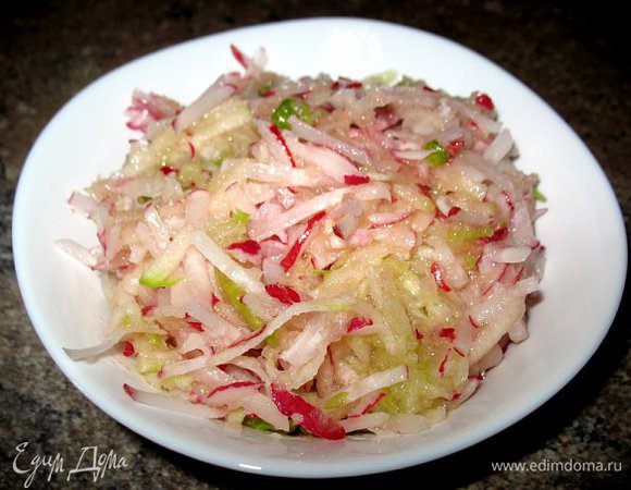 Редиска,яблоко,масло подс.,уксус ябл.,соль,чуть песка.