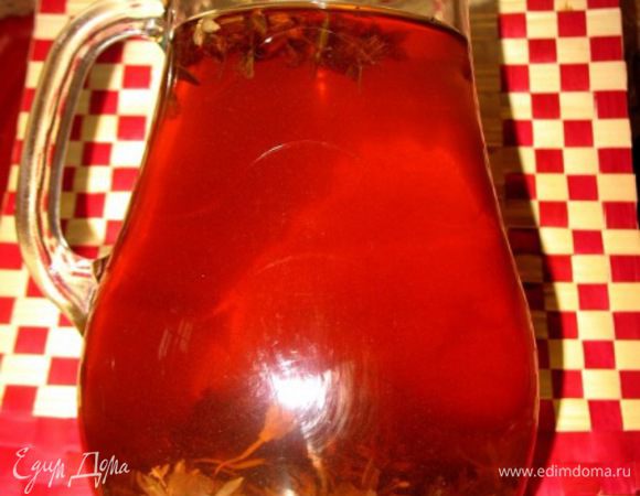 Обалденный напиток вышел...
ромашка,зверобой,иван чай,черника суш.,боярышник суш.