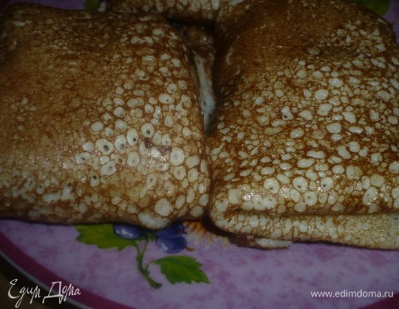 Можно начинить мясом ( у меня в этот раз приготовленное на пару, с луком и перемолотое в блендере)