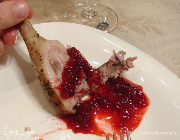 Ножка с соусом. Что может быть вкуснее?