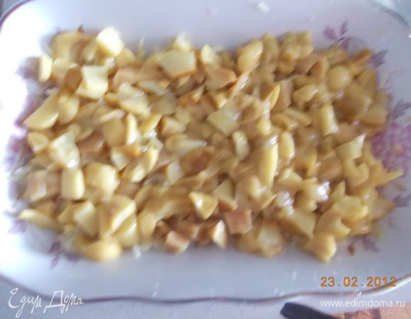 2-й слой сделать из порезанных грибов.