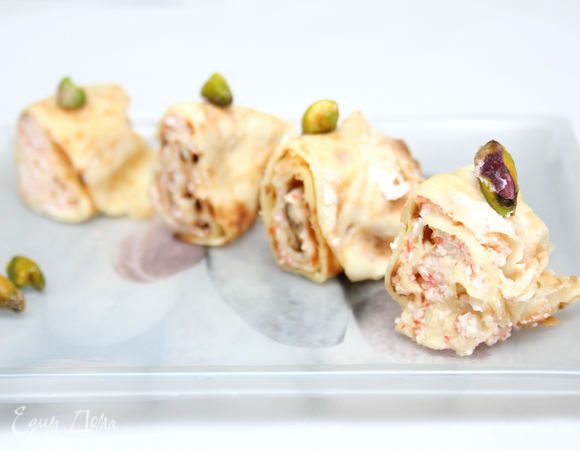 А можно по-восточному, как суши! 

Приятного аппетита!