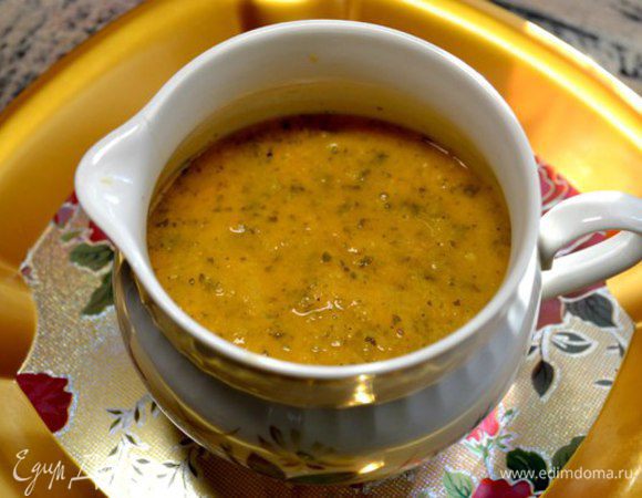 Соус:
Берём большой помидор,кусочек имбиря-взбить блендером.
Ставим в кастрюльке на огонь и немного не доводим до кипения...
Добавить зелень петрушки и кинзы,соль.