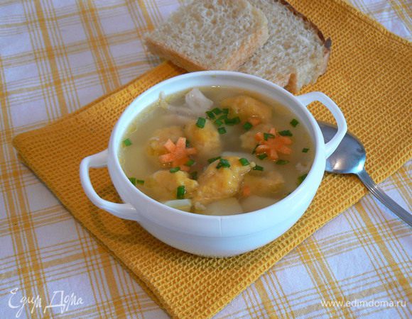 минуточку терпения и немого зелени и наш суп готов!
