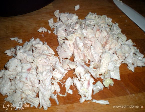 Филе мелко нарезать.На этом этапе мне захотелось что-нибудь с ним сделать.