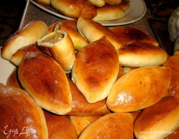 - с чем булочка?
- с моим будущим лишним весом...)
С капустой!!!