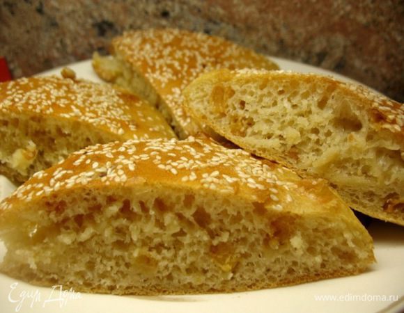 Накрыть ещё раз полотенцем,разогреть духовку и после его очередного поднятия-поставить на выпечку.