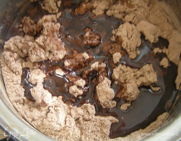 добавить кофе, масло, винный уксус, перемешать,