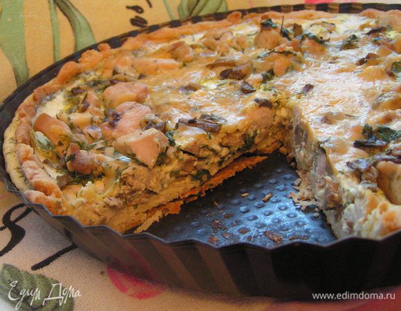 Дайте пирогу немного остыть и можно пробовать. Приятного аппетита!