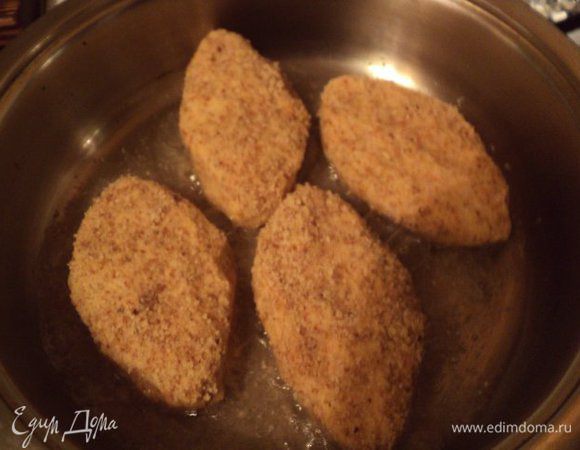 Жарить в растительном масле до золотистой корочки.